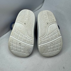 くまロゴ×デニム調のベビーシューズ 12cmの画像
