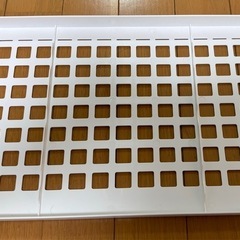 突っ張り棒用棚(未使用)の画像