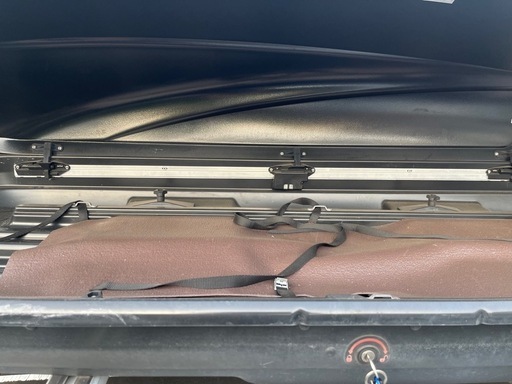 スーリー　ルーフボックス　thule motion 800