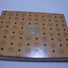 MCMのタオル新品です。の画像