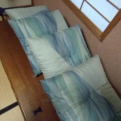座布団　冬生地　４枚セット　箱入り