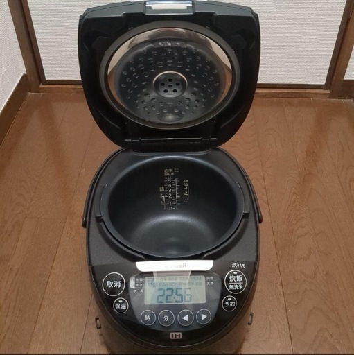 TIGER IH炊飯器 ブラック JPW-H100 2022年製