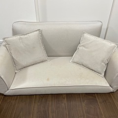 【無料】ソファ　2人掛け　クッション付き