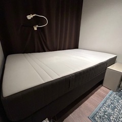 🛏️セミダブルベッドフレームとマットレスのセット