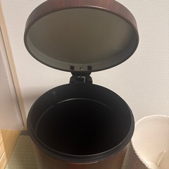 ゴミ箱 2個 お譲りいたしますの画像