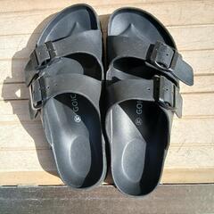 クロクスとサンダル4点の画像