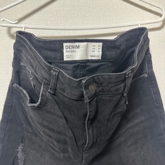ベルシュカデニムダメージパンツの画像