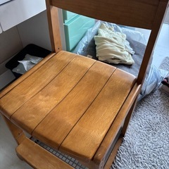 勉強椅子の画像
