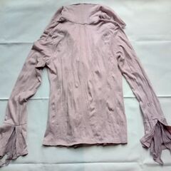 BLEU LAGON モーブピンクのドレッシーなシャツ 長袖 Mサイズくらい の画像