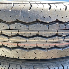 新車剥がしBRIDGESTONE 195/80R15 24年製＋23年製夏タイヤ