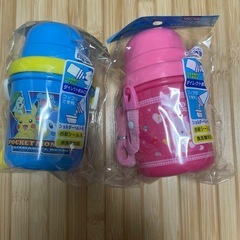 水筒　サンリオ　ポケモン　キティーちやん