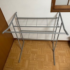 ハンガーラックの画像