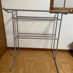 ハンガーラックの画像