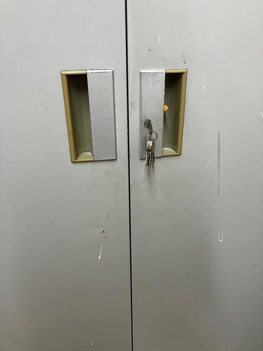 値下げしました/ロッカー中古品