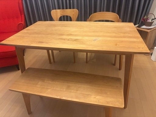 【お譲り先決定しました】モモナチュラル・ダイニングテーブル
