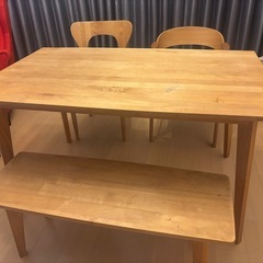 【お譲り先決定しました】モモナチュラル・ダイニングテーブル