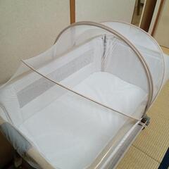 ベビーベッドの画像