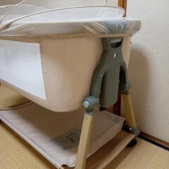 ベビーベッドの画像