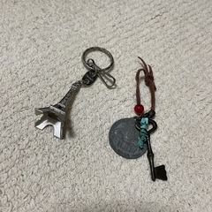 ブレスレット/アンクレット/ヘアアクセ/キーホルダー各種１つの画像