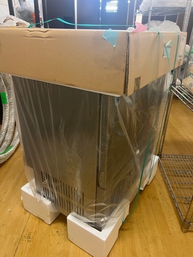 新品　大和冷機　製氷機アンダーカウンタータイプ空冷 45kg DRI-45LMF