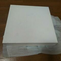 綺麗なお皿三枚セットの画像