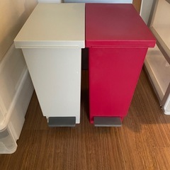 ゴミ箱　2点