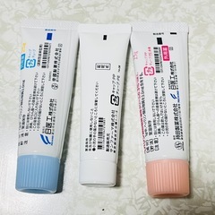 受け渡し決定　
新品未使用　尿素、ヘパリンなどクリーム3種セットの画像