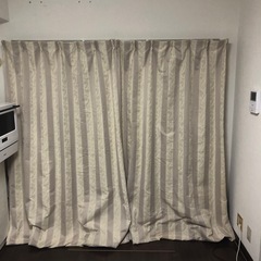 【ニトリ】裏地付きカーテン　１組
