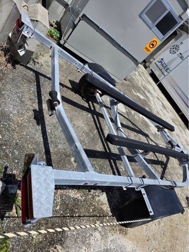 小型ボートトレーラー※お問い合わせ中でも、先に購入された方が優先されます
