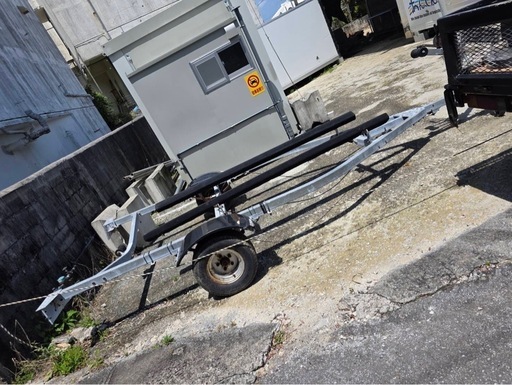 小型ボートトレーラー※お問い合わせ中でも、先に購入された方が優先されます
