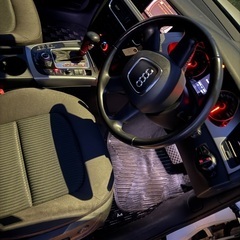 Audi A4 スポーツグレードの画像