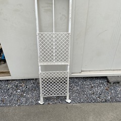 突っ張り棚の画像
