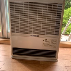 空気清浄機付ガスファンヒーター