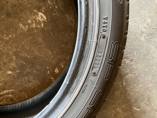 ☆取引き中☆DUNLOP 215/45R18 2016年製　4本