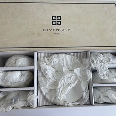 GIVENCHY ティーカップセットの画像