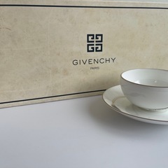 GIVENCHY ティーカップセット