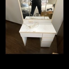 ミニドレッサー