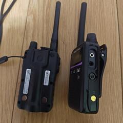 BLUE CENTURY とwedgeTalkieの省電力トランシーバーです。の画像