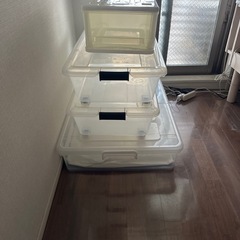 プラスチックボックス