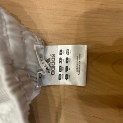 adidas 短パン3枚セット
の画像