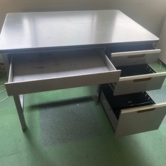 事務机の画像