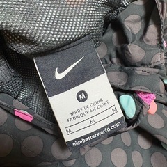 お値下げしましたNIKE レディース　ジャンパーの画像