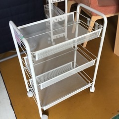 キッチンワゴン　ラック　3段 キャスター付き　中古品