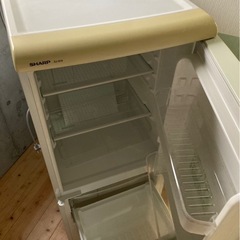 シャープ　ノンフロン冷蔵庫　SJ-614-Wの画像