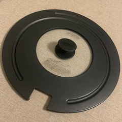 サーモス　THERMOS　取っ手の取れるフライパン専用フタ　ブラック　1個　KLE-001　鍋蓋の画像