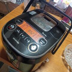 ＩＨ炊飯器5.5合炊き(アイリスオーヤマ)