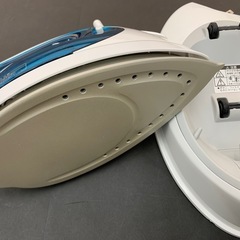 TOSHIBA コードレスアイロンの画像