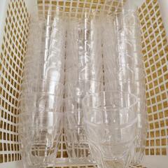 プラスチック　コップ　使用していた物　30個ほどの画像