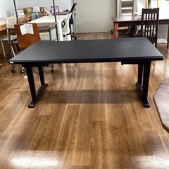ダイニングテーブル（脚ー、2種類）　【町田市再生家具】250513