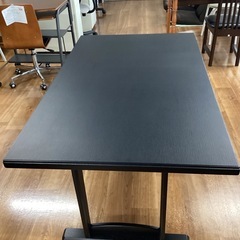 ダイニングテーブル（脚ー、2種類）　【町田市再生家具】250513の画像